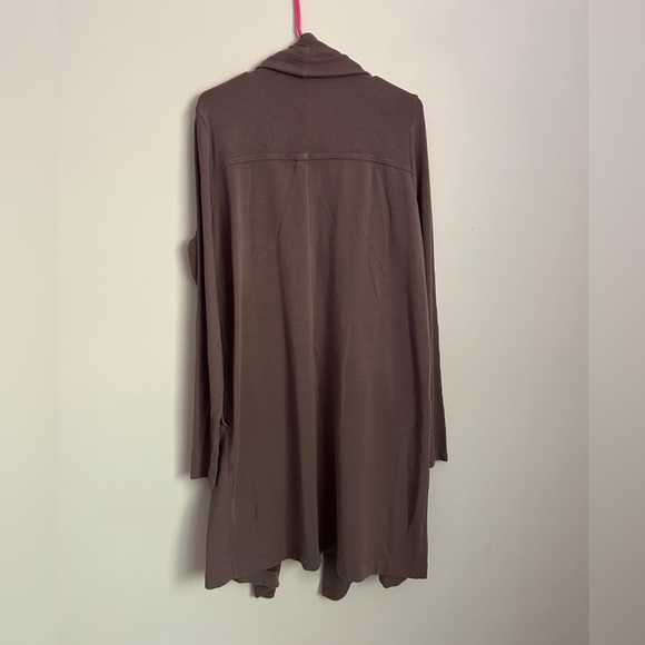 Athleta Canopy Wrap in Nirvana Size Large - Picture 8 of 9